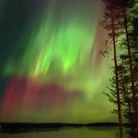 Σαλέ Vihreae Helmi Κούουσαμο